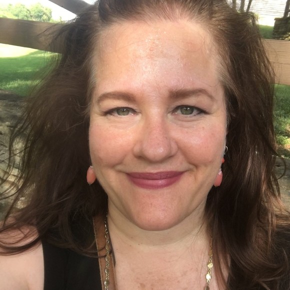 Meet your Posher, Kim - Picture 1 of 1